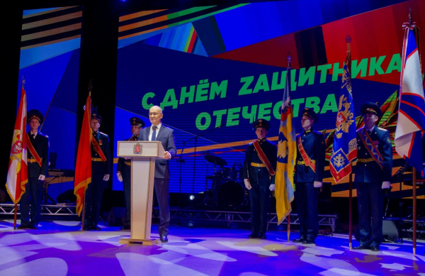 Защитников Отечества из Владимирской области поздравили первые лица региона